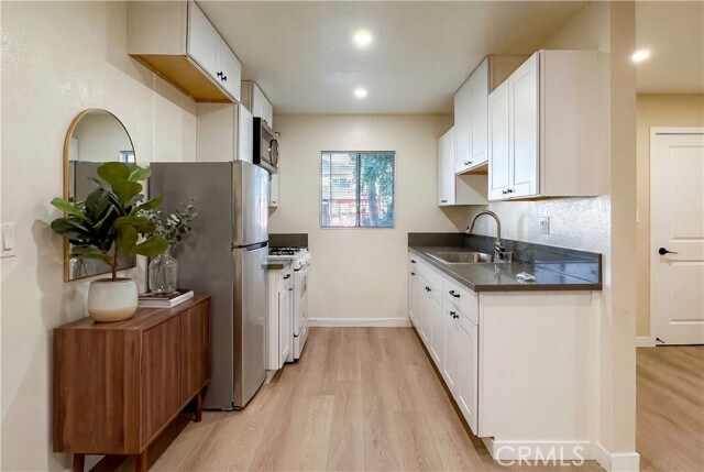 Building Photo - 6911 Ben Ave