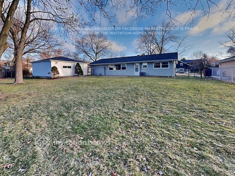 Building Photo - 800 S Cedarcrest Dr