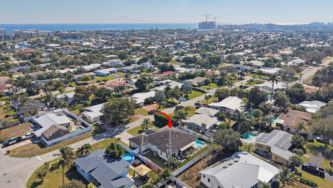 Building Photo - 875 SE 13th Ave