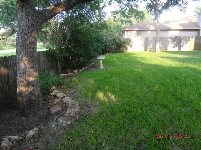 Building Photo - 10700 Hard Rock Rd