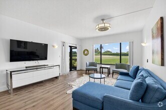 Building Photo - 830 Greensward Ct