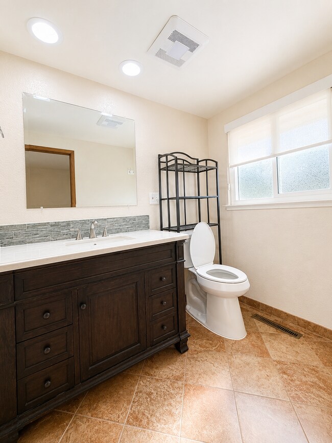 Building Photo - Beautiful 3-Bedroom Home for Rent in Fremont