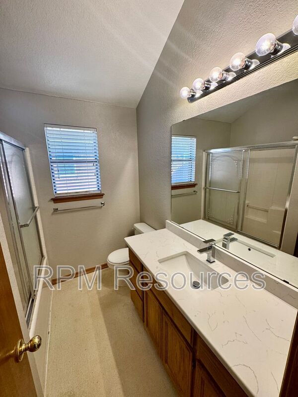 Building Photo - 16309 Everglade Ln