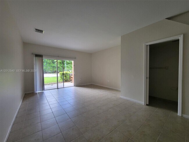 Building Photo - 17339 NW 7th Ave