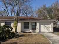 Building Photo - 4624 N Goldenrod Rd