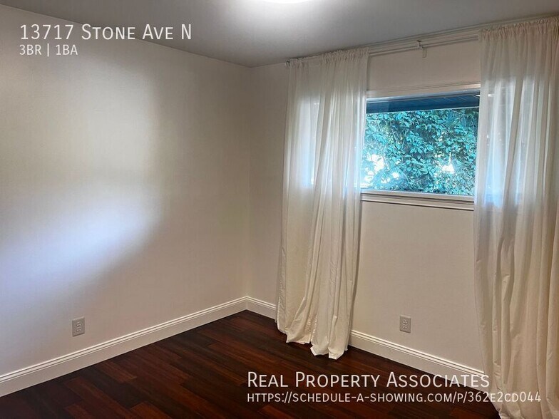 Building Photo - 13717 Stone Ave N