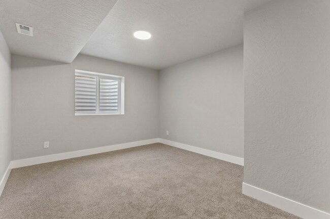 Building Photo - Newly Built 4 Bedroom Duplex With Yard