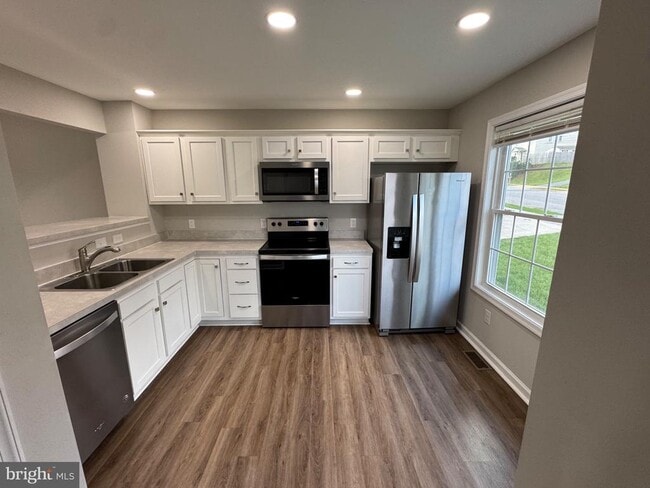 Building Photo - 436 Hill St