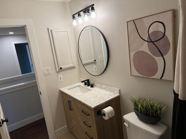 Building Photo - 1103 Water Hole Trail