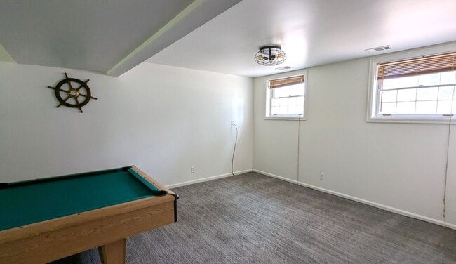 Building Photo - 936 Seminole Rd