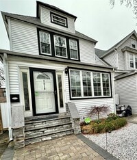 Building Photo - 68-19 Kessel St