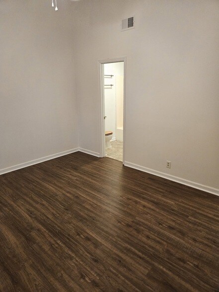 Building Photo - 117 McMurray Cir