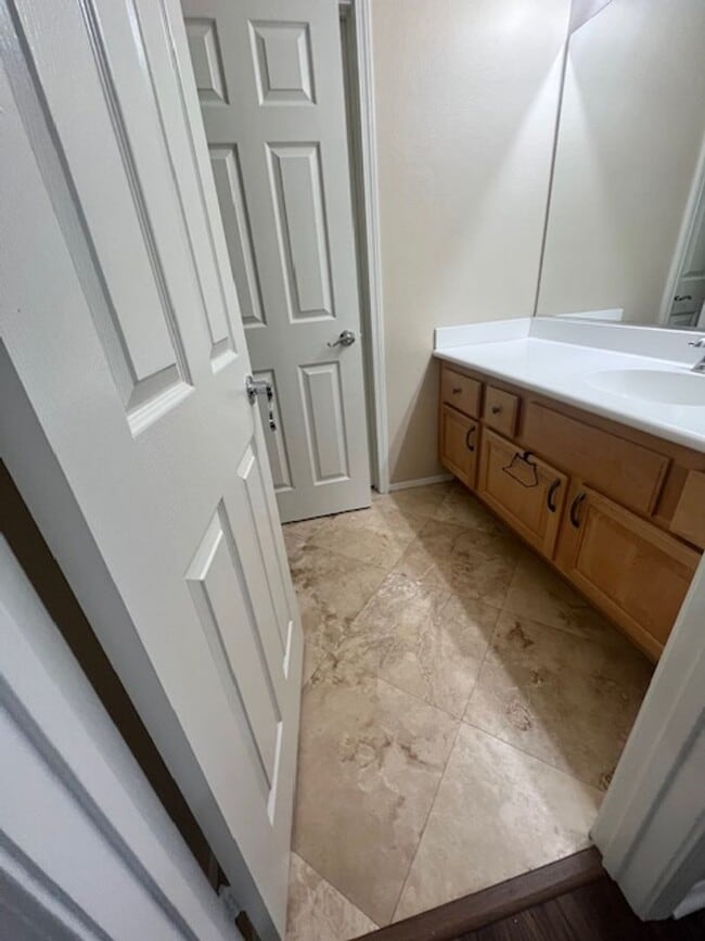 Building Photo - Beautiful Estate located in the Highly des...
