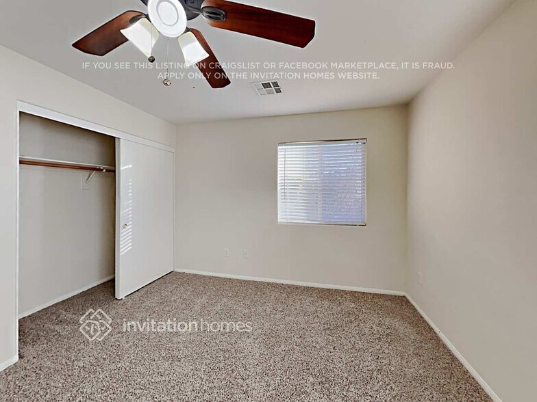 Building Photo - 3328 Famiglia Dr