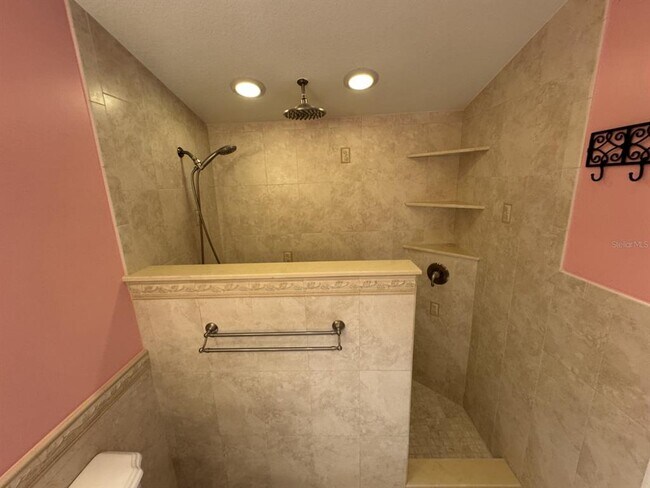 Building Photo - 15696 Hennipen Cir