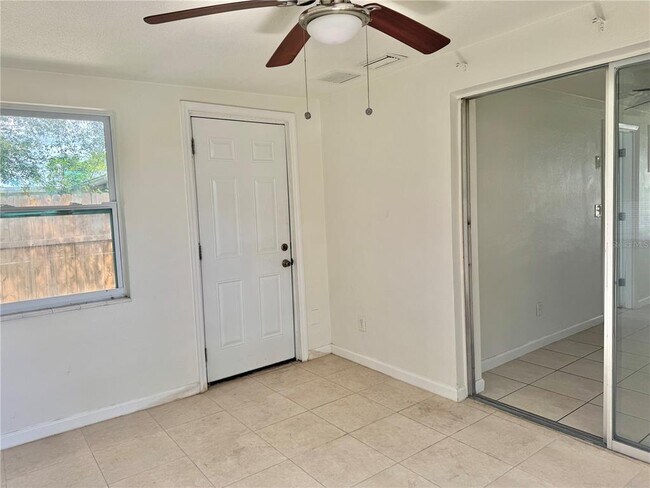 Building Photo - 4802 Trafford Rd