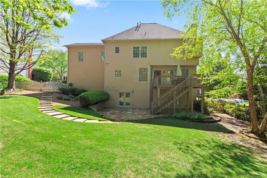 Building Photo - 7205 Fawn Lake Dr