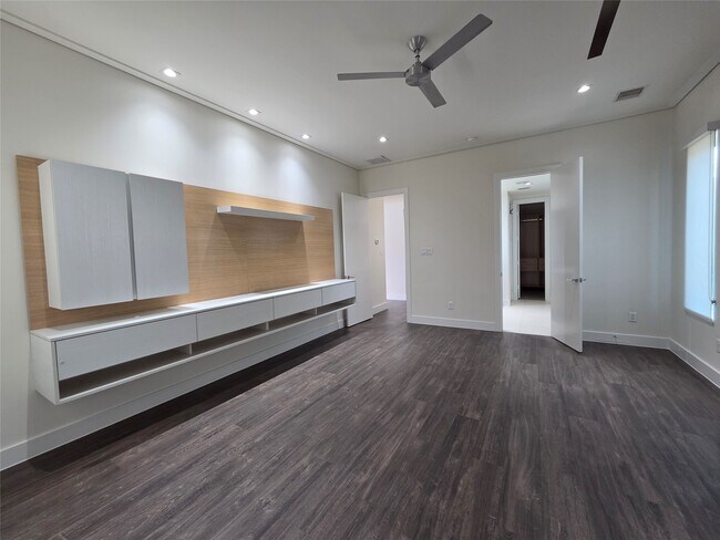 Building Photo - 5403 Tocayo Pl
