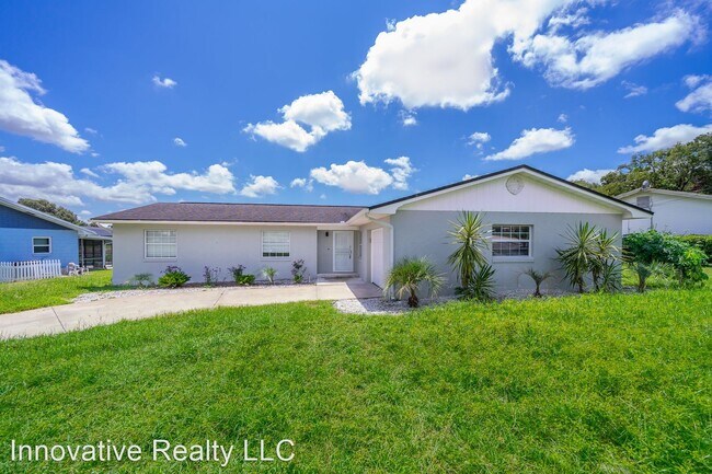 Building Photo - 3 br, 2 bath House - 15 Wisteria Dr.