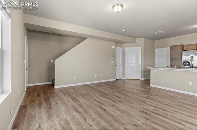 Building Photo - 4679 Pleasant Port View