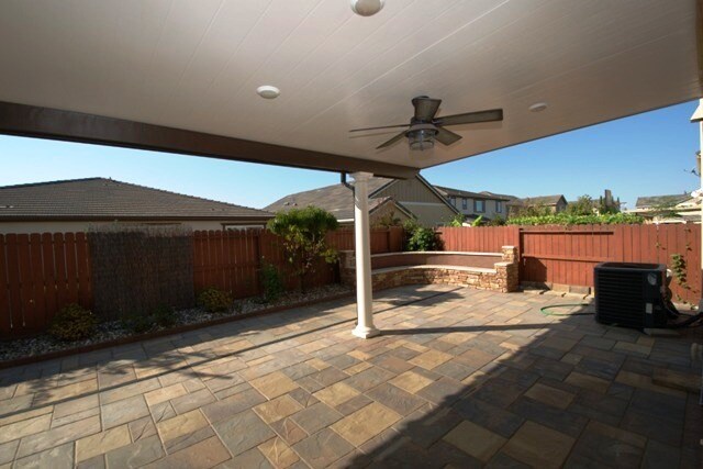 Building Photo - 916 Wilderness Way