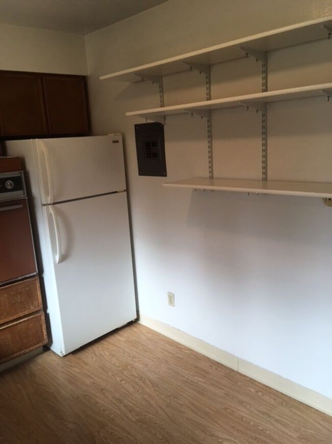 Building Photo - Warm and Welcoming Duplex with Private Yard in Fort Collins