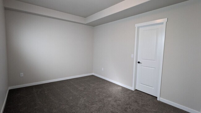 Building Photo - 8260 Nat Love Dr