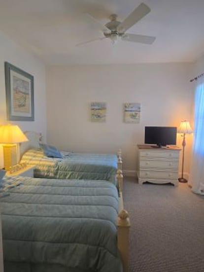 Building Photo - 9142 Cherry Oaks Ln