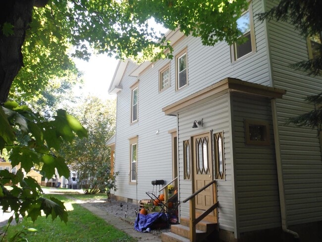 Building Photo - 111 Glenwood Ave