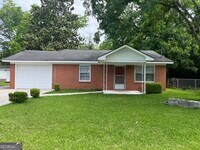 Building Photo - 227 Bulloch St