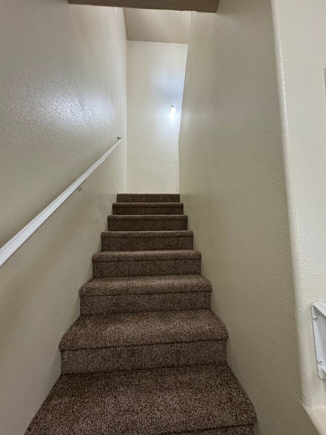 Building Photo - Spacious 2-Story Home with 3-Car Garage in...