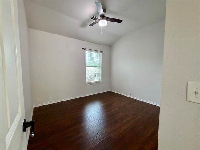 Building Photo - 804 Tapestry Cove