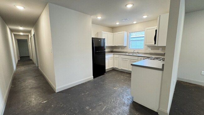 Building Photo - 109 Legado Ln