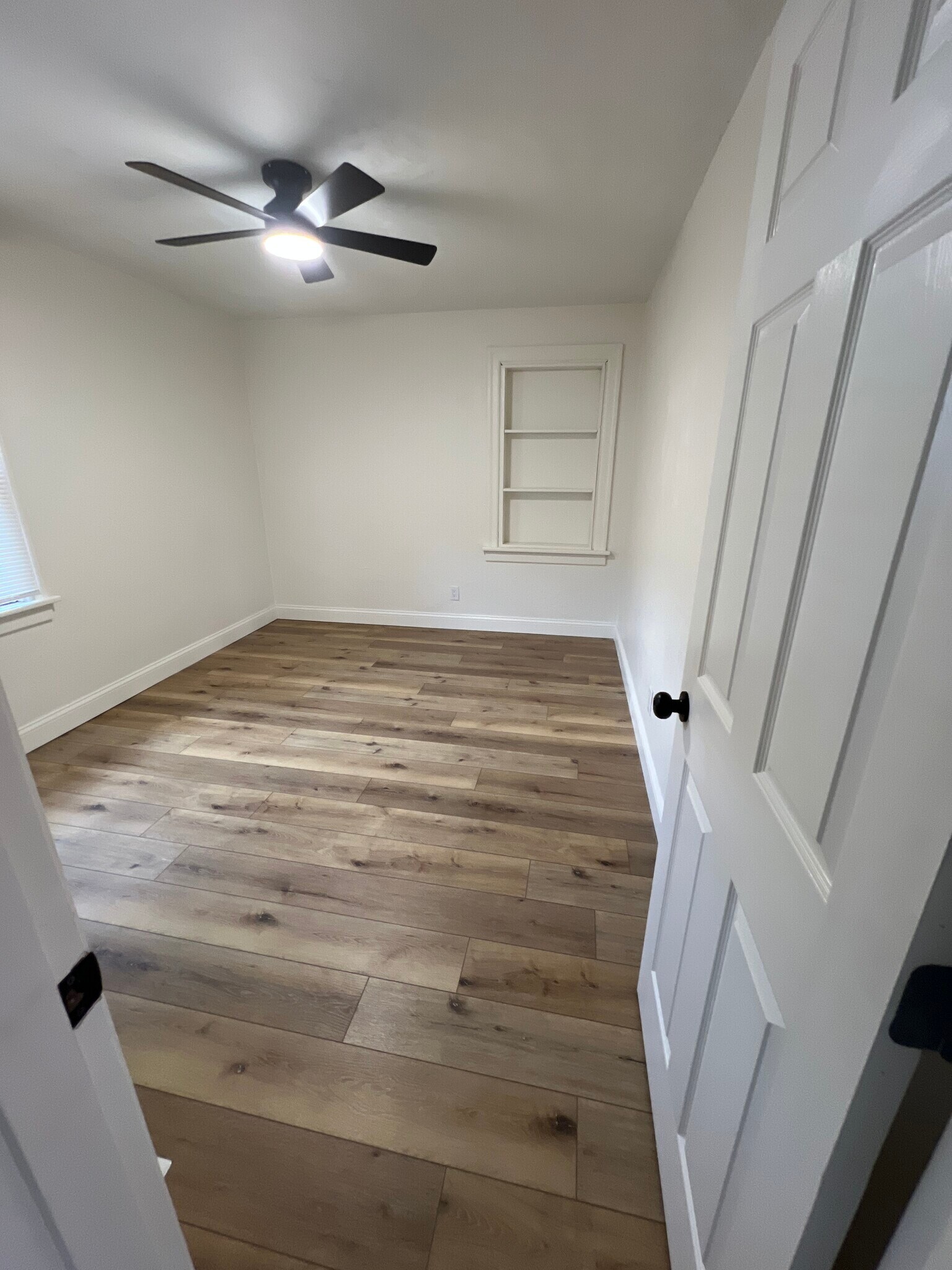 Back Bedroom - 3014 Maywood Ave