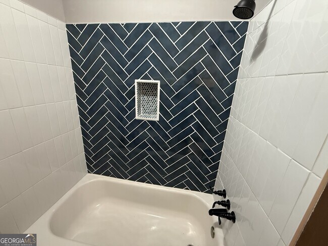 Building Photo - 2660 Turner Valley Cir SW