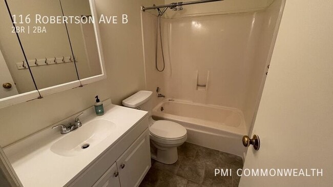 Building Photo - 116 Robertson Ave