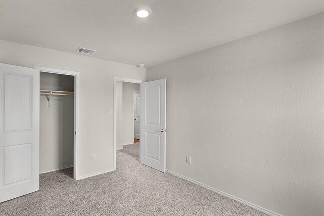 Building Photo - 2838 Wolfcreek