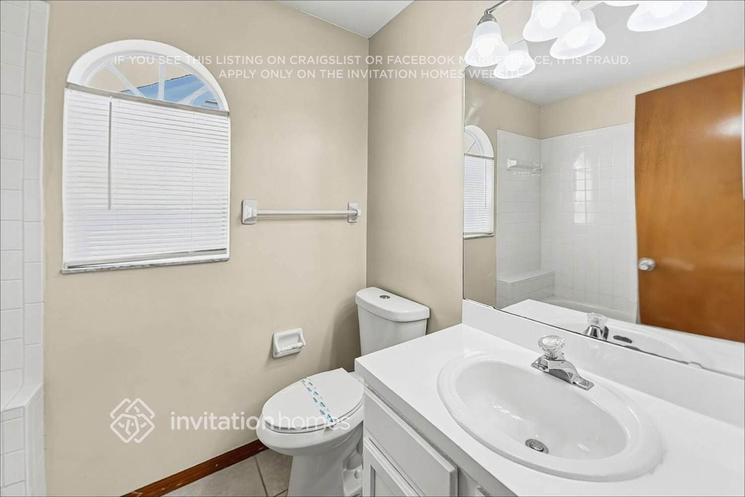 Building Photo - 1603 Chatham Cir