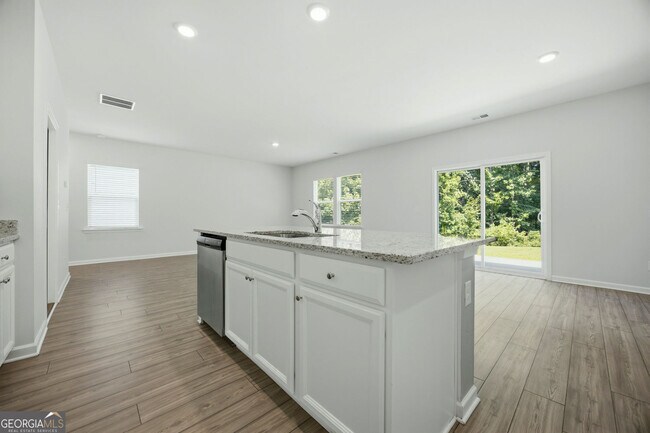 Building Photo - 111 Horned Owl Ave