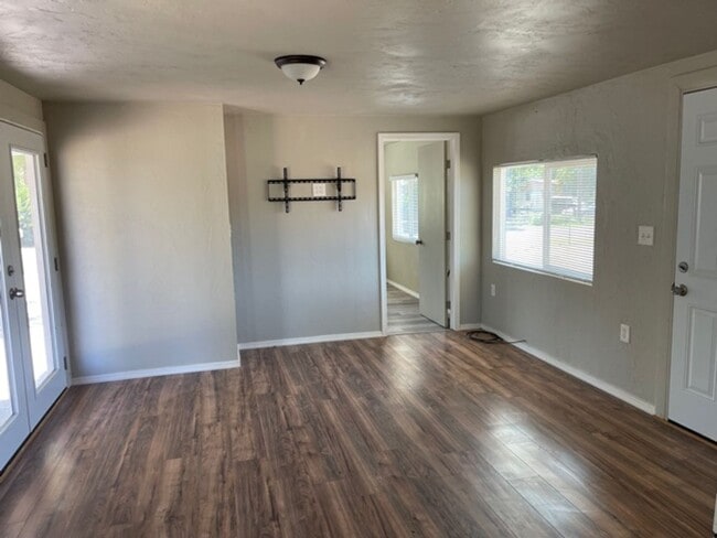 Building Photo - Reduced!! 2 Bedroom In Bridgeport on .36 of an acre- Contact Property Pros Property Management