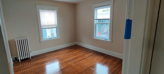 Building Photo - 30 Harwood St