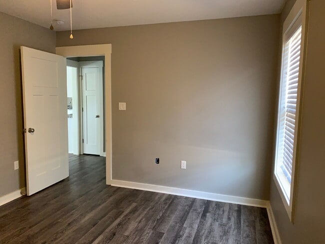 Building Photo - Charming 3-Bedroom Home with 2 Full Baths ...
