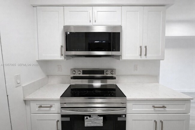 Building Photo - 501 NW 13th St