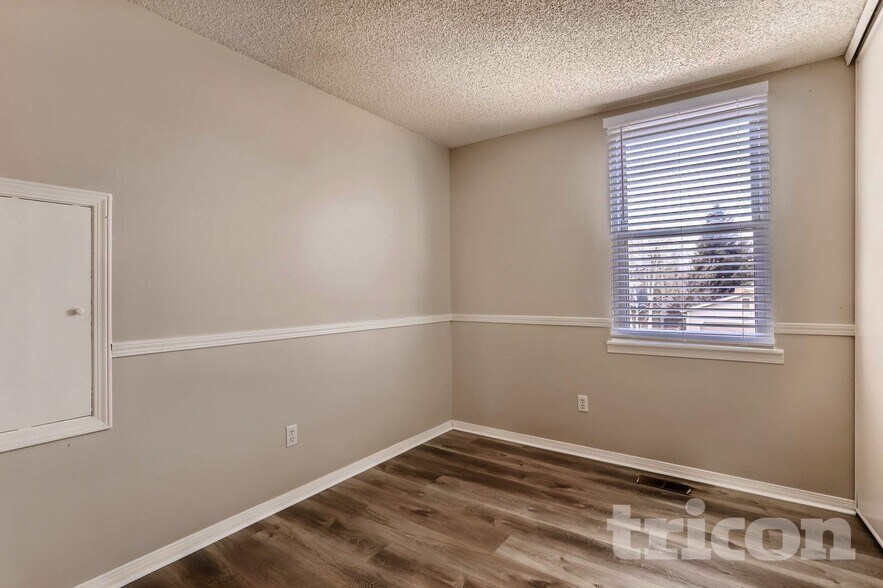 Building Photo - 8448 Prairie Clover Way
