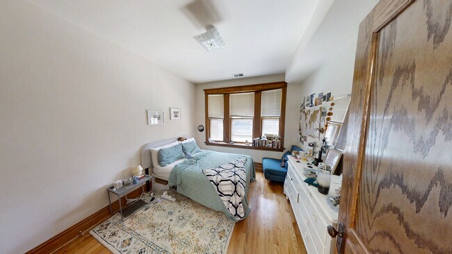 Building Photo - 3608 N Bosworth Ave