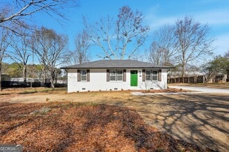 Building Photo - 127 Perry St