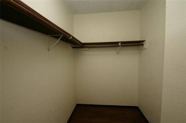 Building Photo - 6605 Bluestone St