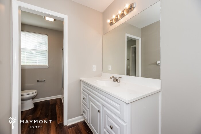 Building Photo - 324 Eulala Cir