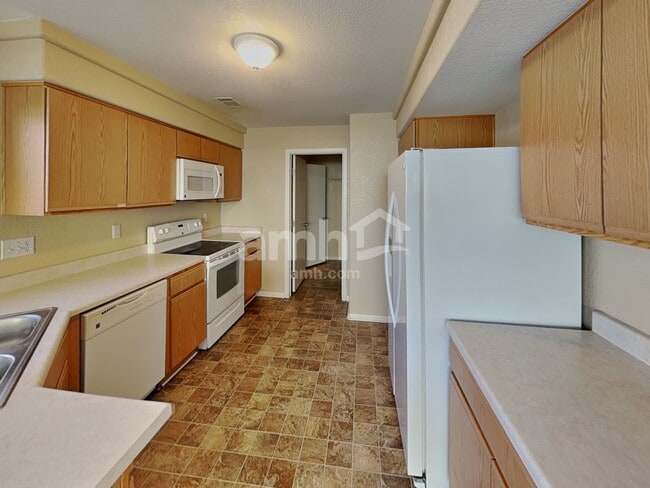 Building Photo - 19065 Burlington Pl