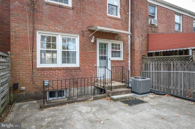 Building Photo - 1618 Myamby Rd